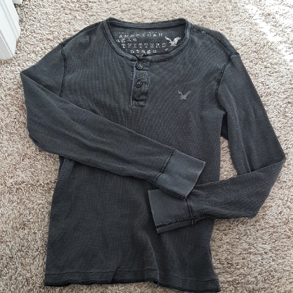 American Eagle Outfitters Men's Dark Gray Long Sleeve Henley